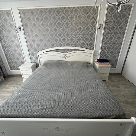 Beautiful Apartment In Yerevan) エクステリア 写真
