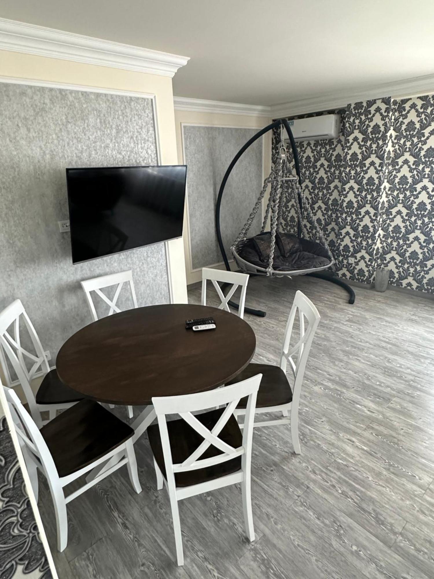 Beautiful Apartment In Yerevan) エクステリア 写真